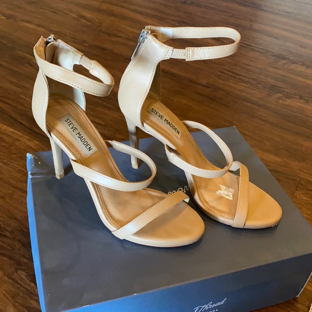 Steve Madden Nude strappy heels
